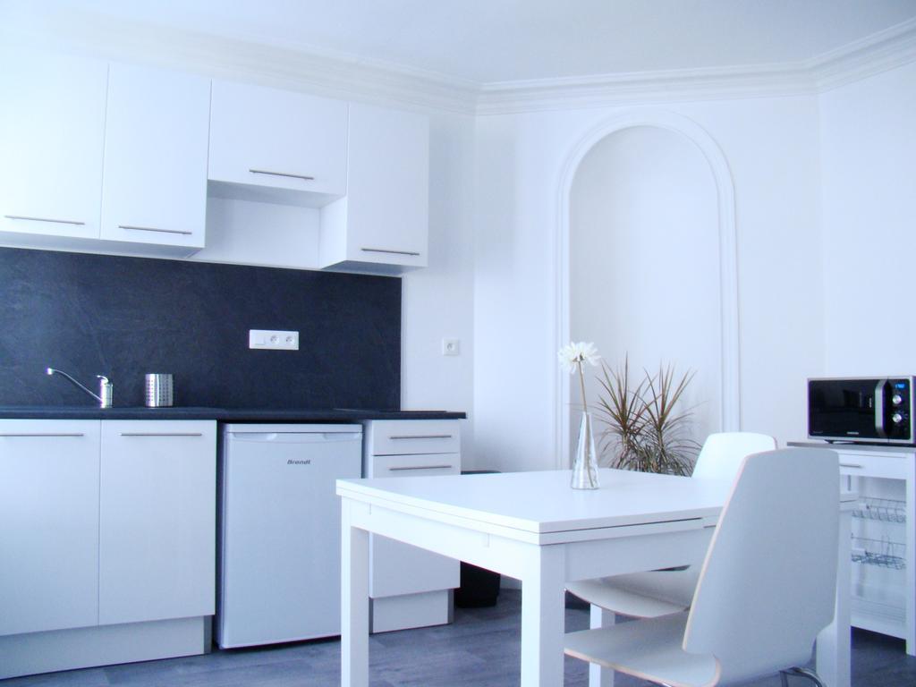 Bel Appartement Coeur De Ville Труа Номер фото